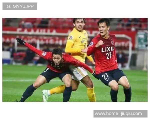 太阳神与长崎航海的激烈对决展现足球魅力与团队精神的巅峰之战